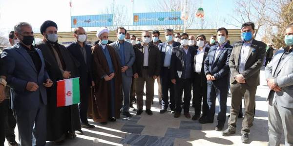 ادای احترام مسئولین استان در گلزار مطهر شهدای دهسد