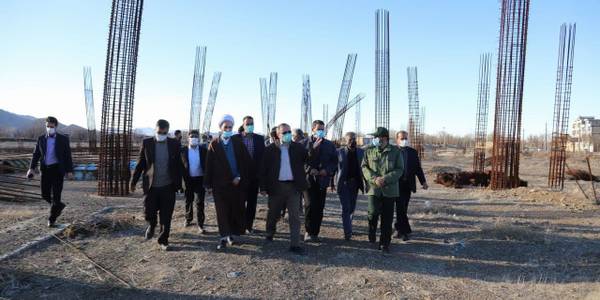 بازدید مسئولین استان از محل احداث ساختمان مصلی شهر خنداب