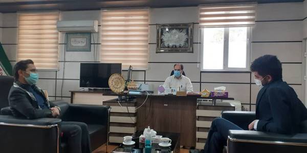 دیدار اعضای شورای اسلامی شهر نراق با فرماندار