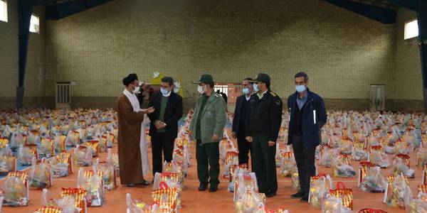 برگزاری آئین اهدای کمک های مومنانه درسطح شهرستان شازند