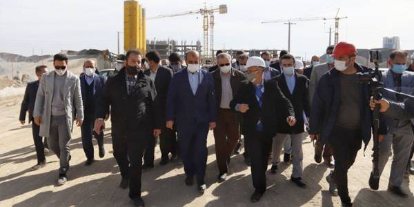 بازدید وزیر راه و شهرسازی از طرح جهش تولید مسکن شهید سلیمانی در اراک