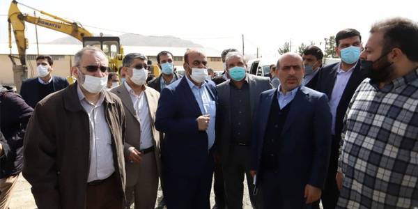 بازدید وزیر راه و شهرسازی و جمعی از مسئولین استان از طرح جهش تولید مسکن در کوی کوثر اراک