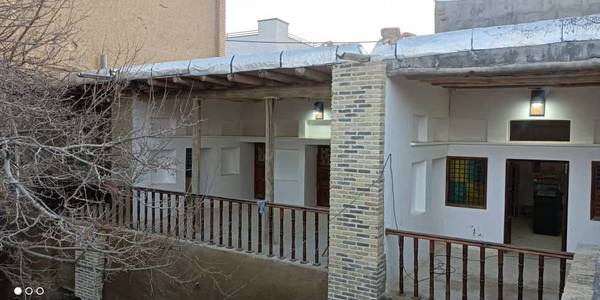 آخرین تصاویر از عملیات بازسازی منزل نیاکانی حکیم نظامی در روستای طاد شهرستان تفرش