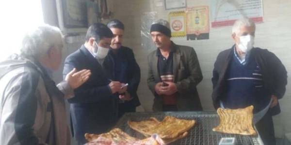 "بازدید سرزده فرماندارخنداب از واحدهای نانوایی"