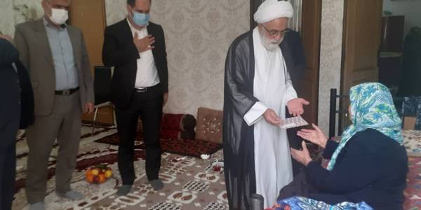 دیدار فرماندار با خانواده معظم شهدای شهرستان دلیجان