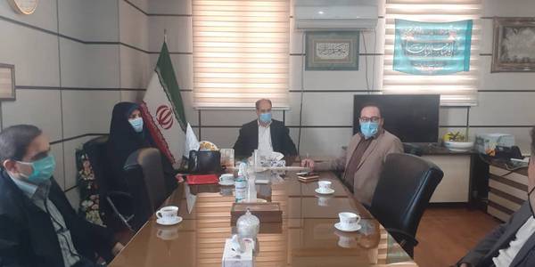 نشست فرماندار شهرستان دلیجان با کارشناسان دفتر ارزیابی عملکرد استانداری مرکزی