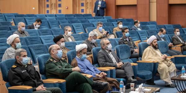 گردهمایی مشترک اعضای شورای تامین، ائمه جمعه و فرمانداران استان مرکزی با حضور نماینده ولی فقیه در استان مرکزی، استاندار مرکزی و سایر اعضا در استانداری مرکزی برگزار شد.