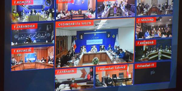 جلسه شورای راهبردی کاهش تصادفات در شبکه معابر استان مشترک با دوازدهمین جلسه شورای هماهنگی ترافیک استان به ریاست دکتر مخلص الائمه استاندار مرکزی به صورت ارتباط ویدئو کنفرانس با حضور فرماندار و اعضای شورای هماهنگی ترافیک شهرستان محلات برگزار شد.