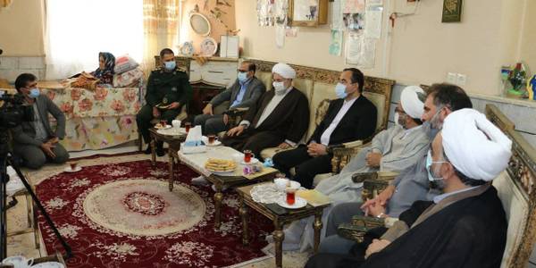 دیدار با خانواده شهید میرحسینی