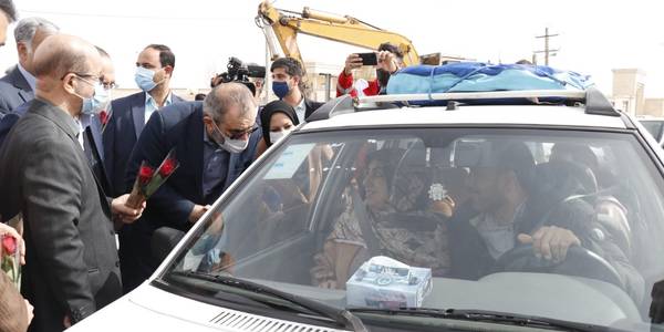 استقبال استاندار مرکزی از میهمانان نوروزی در اراک