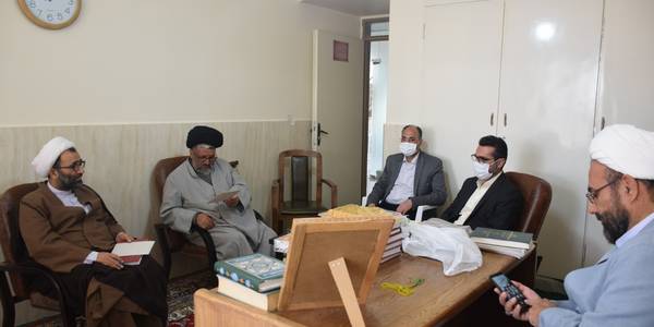 دیدار با حجت الاسلام والمسلمین سید رضا مقدسی امام جمعه سابق و مدیر حوزه علمیه القائم عج شهرستان محلات