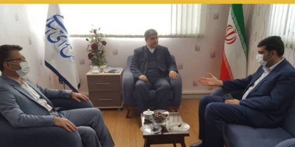 دیدار دکتر کریمی نماینده مردم  شهرستان های اراک، خنداب و کمیجان در مجلس شورای اسلامی با مهندس هادی فرماندار و نصیری معاون عمرانی فرمانداری اراک