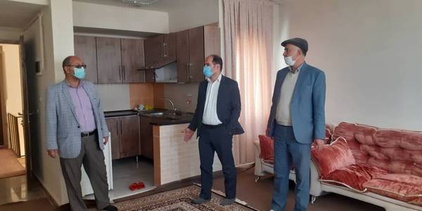 بازدید فرماندار شهرستان دلیجان از محل اسکان اضطراری