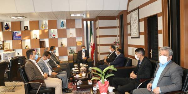 آئین تکریم ومعارفه رئیس کمیته امداد امام خمینی(ره) بخش سربند برگزارشد.