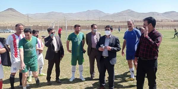 بازدید فرماندار از مسابقات جام نوروزی در شهرخنداب