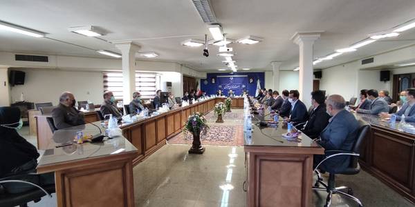 دیدار و نشست استاندار و معاون توسعه بامدیران کل، معاونین و کارشناسان حوزه معاونت توسعه مدیریت و منابع استانداری