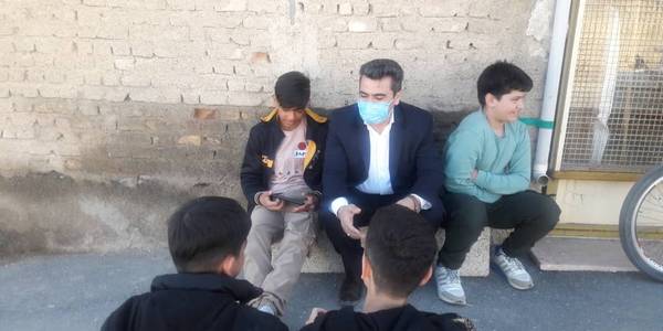 دیدارصمیمی دانش آموزان شهر شهباز با فرماندار شهرستان شازند