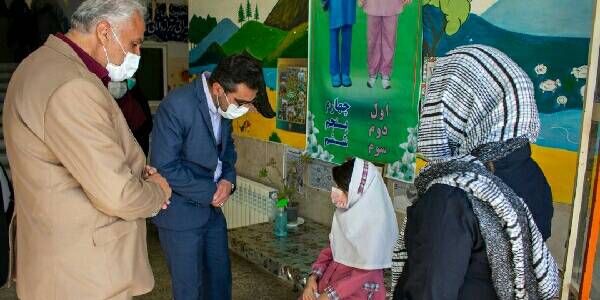 🔷 حضور فرماندار شهرستان محلات در مدارس شهرستان ، در اولین روز بازگشایی