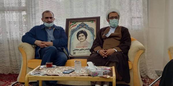 دیدار استاندار مرکزی با تعدادی از خانواده های شهدای شهرستان دلیجان