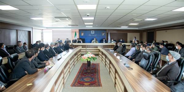 بررسی مشکلات نانوایان در دیدار خبازان با استاندار، معاون هماهنگی امور اقتصادی استانداری، فرماندار اراک و مدیران مربوطه