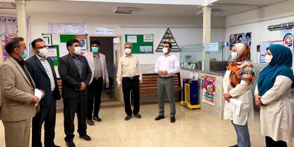 بازدید به همراه بخشدار خرقان از مرکز سلامت جامع رازقان