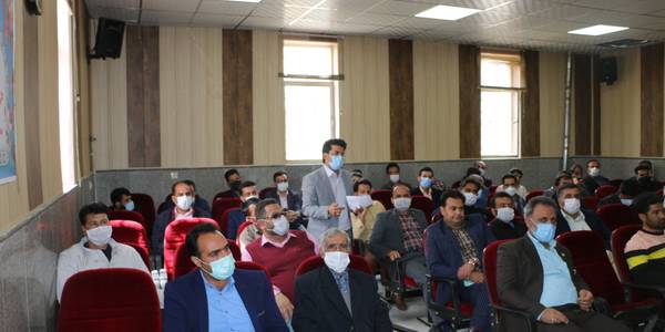 برگزاری همایش دهیاران بخش زالیان باحضور فرماندار شهرستان شازند در بخشداری زالیان