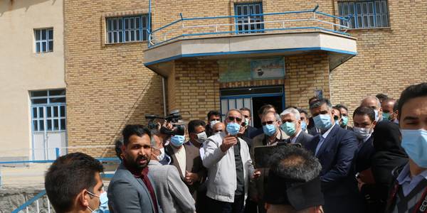 بازدید وزیر ورزش وجوانان از پیست اسکی شهدای شهرهندودر و همچنین سالن چند منظوره ورزشی این شهر