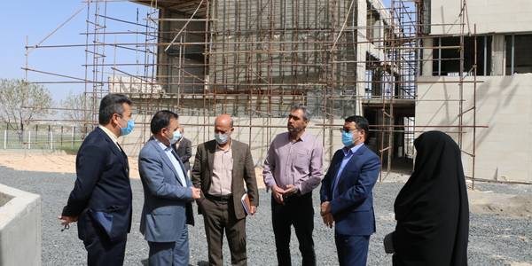 بازدید از پروژه در حال احداث پرورش ماهی آقای باقری در منطقه عباس آبادشهر شازند و همچنین از کارخانه تولید خوراک دام و طیورلجور آقای خاکی در بخش زالیان