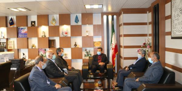 دیدار و نشست  مدیرعامل شرکت پتروشیمی شازند با دکتر رمضانی فرماندار شهرستان شارند