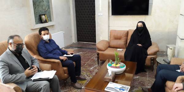 دیدار رییس بنیاد مسکن و جمعی از همکاران ایشان با فرماندار شهرستان محلات