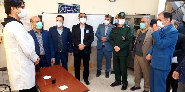 بازدید محمد حسن آصفری از محل استقرار «تیم جهادی پزشکی» در روستای خمار باغی شهرستان کمیجان