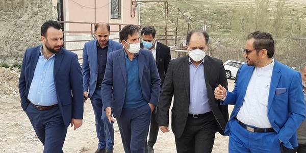 بازدید فرماندار به اتفاق مدیرکل میراث فرهنگی، صنایع دستی و گردشگری استان از روستای هدف گردشگری وفس