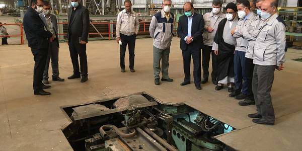 بررسی وضعیت مشکلات و ساختار شرکت آذرآب اراک