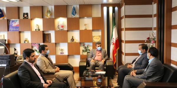 دیدار و نشست یوسف بیک مدیرکل اداره امور مالیاتی استان مرکزی با فرماندار شهرستان شازند