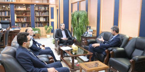 دیدار محمودی ، سرپرست شرکت توزیع نیروی برق استان مرکزی با " مهدی الیاسی " سرپرست فرمانداری ویژه شهرستان ساوه