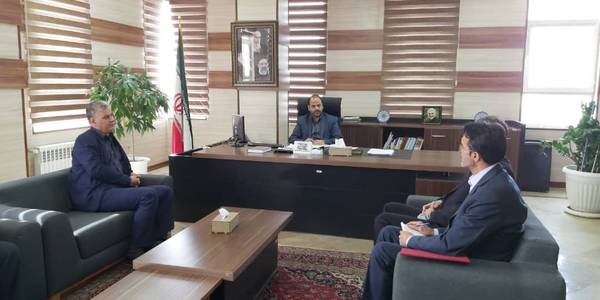 دیدار  رستمی مدیر کل فنی و حرفه ای استان مرکزی با فراهانی سرپرست فرمانداری آشتیان