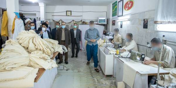 استاندار مرکزی عصر چهارشنبه ۳۱ فروردین به همراه رییس کل دادگستری استان، سرپرست معاونت هماهنگی امور اقتصادی استاندار و فرماندار اراک از اردوگاه کاردرمانی و حرفه آموزی و زندان اراک بازدید کردند

چهارشنبه ۳۱ فروردین