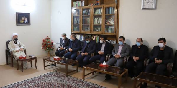 دیدار استاندار مرکزی، معاون مجلس، حقوقی و امور استان های سازمان برنامه و بودجه کشور و معاونین استاندار با نماینده ولی فقیه در استان مرکزی و امام جمعه اراک