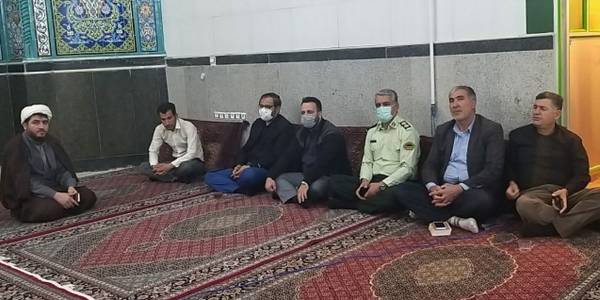 حضور فرماندار، امام جمعه، بخشدار مرکزی و فرمانده سپاه ناحیه کمیجان در مراسم احیای شب قدر