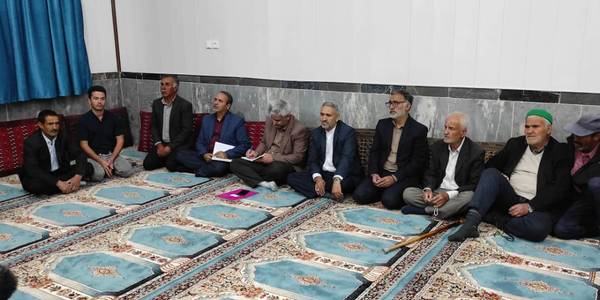 نشست بررسی مشکلات روستای کاظم آباد شهرستان خمین برگزار شد