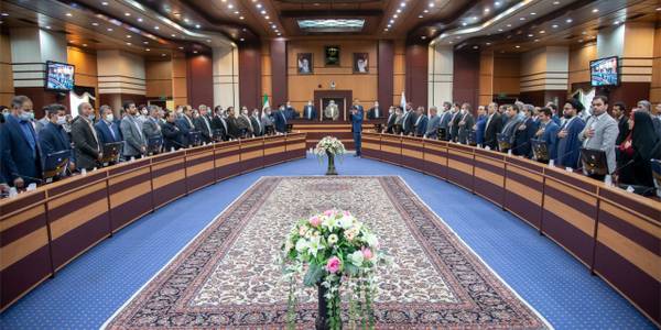 تلاش شبانه روزی سرلوحه کار شوراهای اسلامی و شهرداران باشد- کم کاری برخی شهرداران مورد پذیرش نیست- شوراها ضعف و کم کاری شهرداران را برنتابند