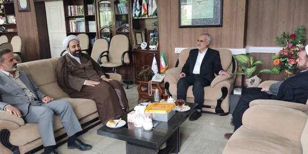 برگزاری نشست صمیمی آذری مدیرکل سیاسی ، انتخابات و تقسیمات کشوری با نوازنی سرپرست آموزش و پرورش استان