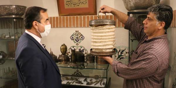 بازدید عبدالرضا حاج حاج بیگی فرماندار شهرستان تفرش از موزه هفت‌خوان.