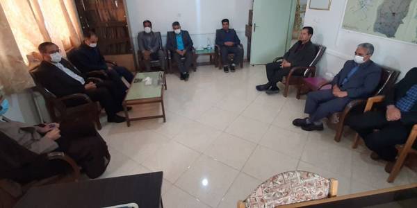 دیدار با مدیر ، معاونین و کادر اداری آموزش و پرورش شهرستان به مناسبت روز معلم و هفته گرامیداشت مقام معلم