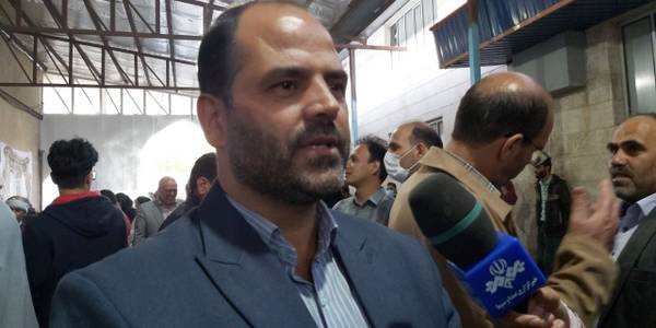 علی اکبر فراهانی سرپرست فرمانداری آشتیان در هفتمین جشنواره ملی آیین سنتی پخت سمنو:
سمنو بیانگر همدلی و امید مردمی است که با توسل به حضرت فاطمه زهرا (س) در این آیین سنتی شرکت می کنند.