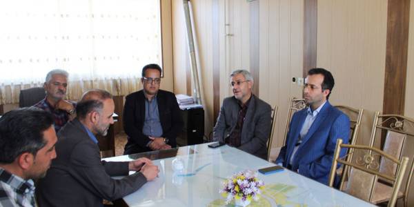 جلسه هماهنگی برگزاری جشنواره گل و گیاه و گلاب گیری در شهرستان خمین برگزار گردید.