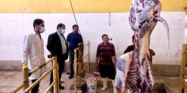 بازدید فرماندار شهرستان فراهان از کشتارگاه شهر فرمهین