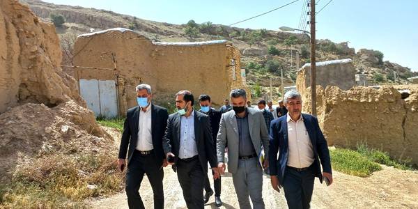 بررسی مشکلات روستای رکین