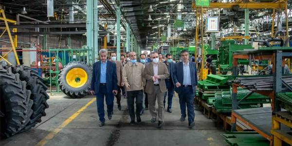 پیگیری رفع موانع ناشی از بروکراسی اداری جهت تسریع در تولید کمباین در اراک