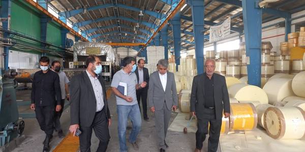 بازدیدفرماندار شهرستان فراهان به همراه مدیرکل صنعت، معدن و تجارت استان مرکزی از واحد تولیدی پارس تاپکو تولید کننده ورق های فیلتر خودرو در شهرک صنعتی شهرفرمهین